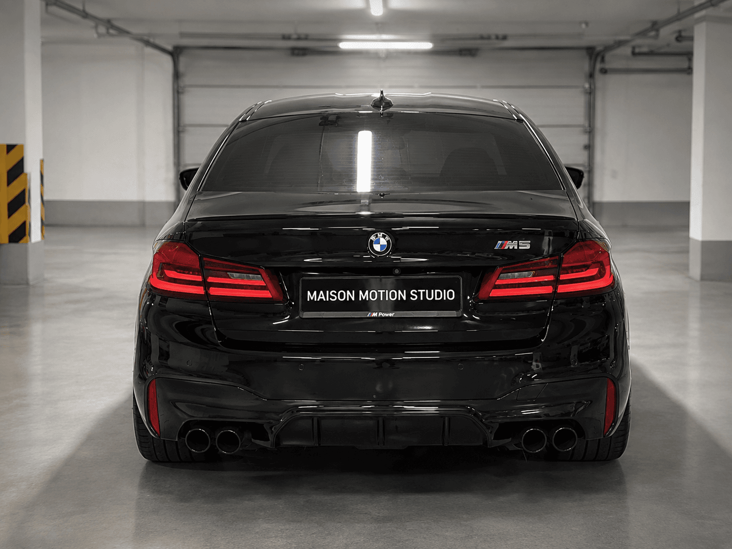 BMW M5 — Original Photo 2