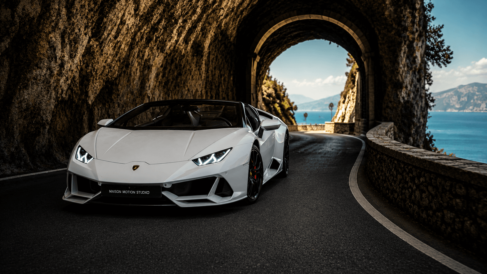 Lamborghini Huracán — enhanced automotive photograph 2