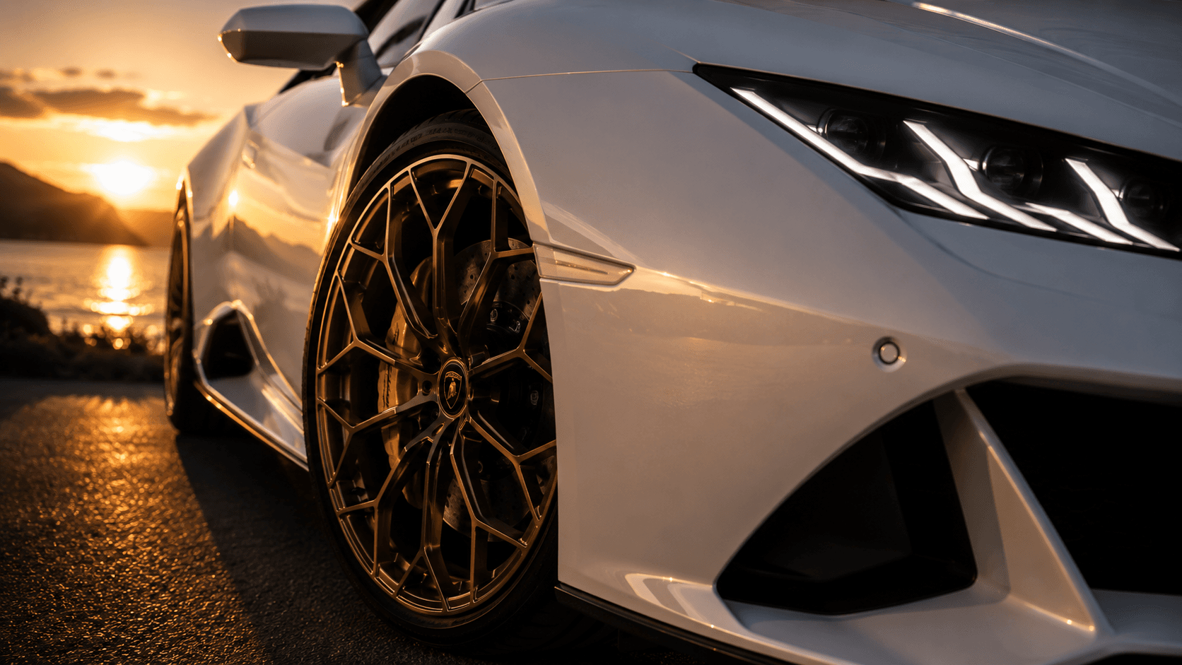 Lamborghini Huracán — enhanced automotive photograph 3